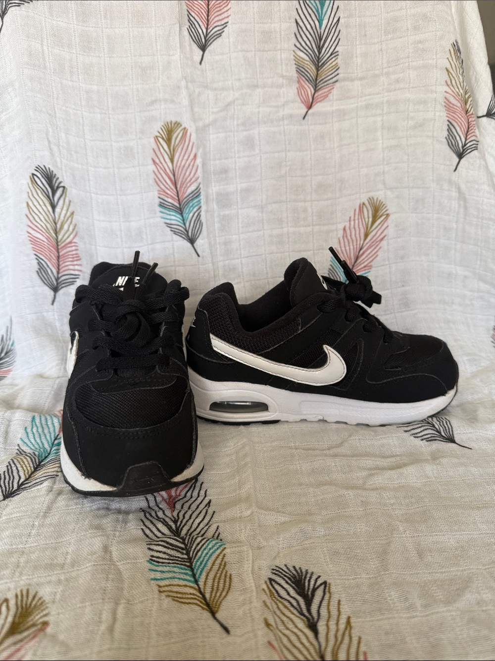 Nike toddler Black and White Air Max Sneakers